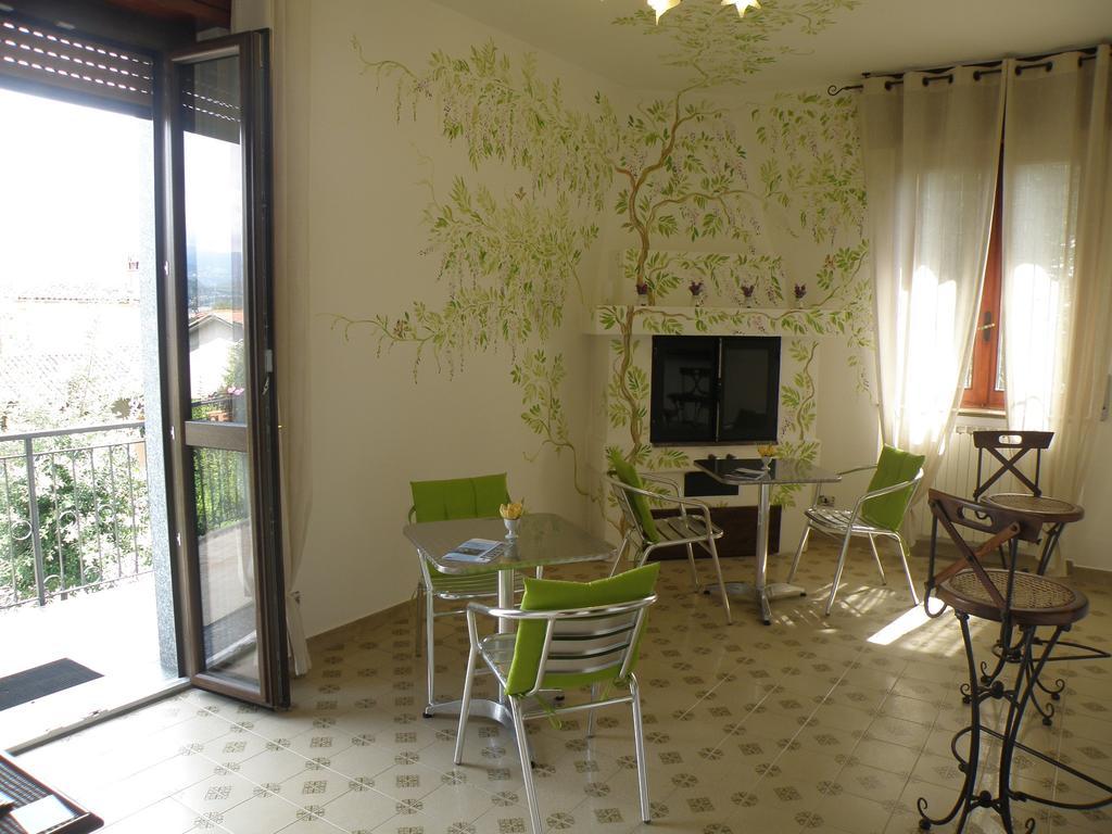 B&B Villa Mirella Casnate Con Bernate Exterior photo